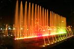 Acuarela de luces en la Fuente del Bicentenario en Santiago